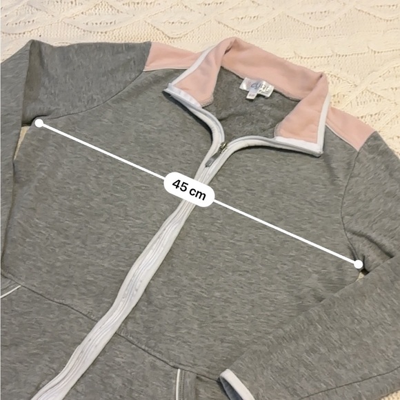 Women’s Comfy Tracksuit - Picture 4 of 5